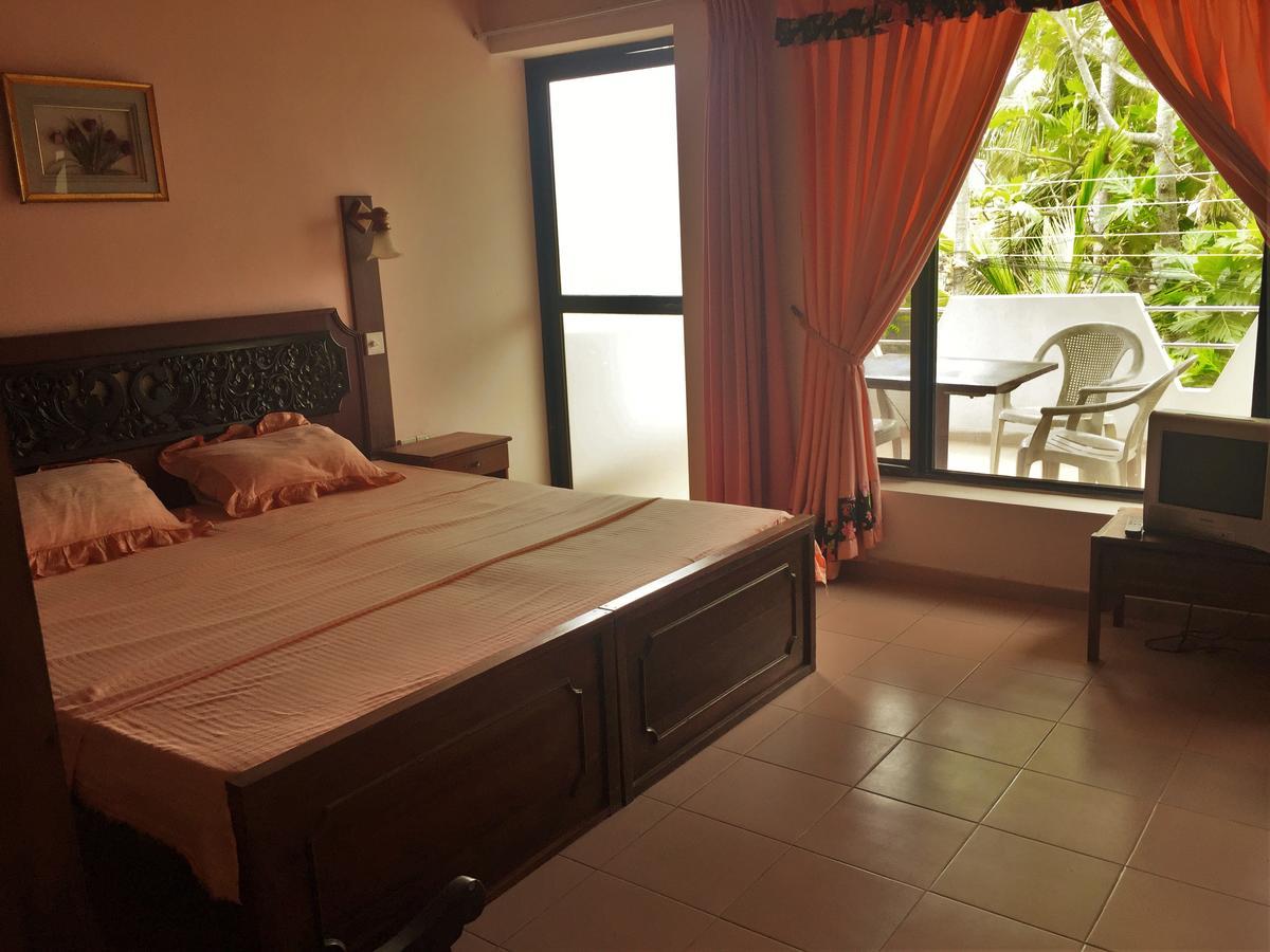 Hotel Negombo Luaran gambar